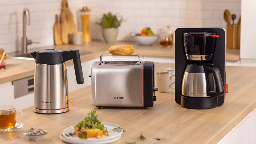 Máy nướng bánh mì Bosch TAT6M420 với thiết kế nhỏ gọn và vỏ thép không gỉ sang trọng