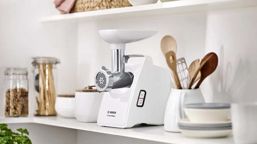 Thiết kế nhỏ gọn máy xay thịt Bosch MFW3520W 1500W, tiết kiệm không gian