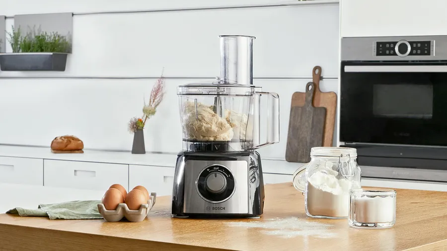 Thiết kế gọn đẹp và màu sắc sang trọng của máy xay đa năng Bosch MCM3501M