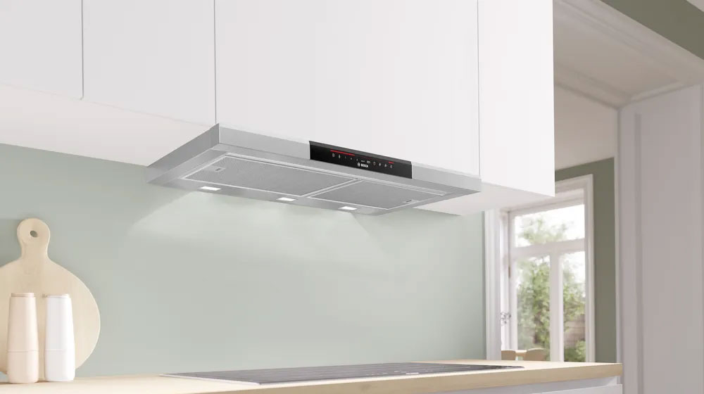 Máy hút mùi âm tủ Bosch DFS097K51 Series8 trang bị động cơ không chổi than EcoSilence Drive giúp máy hoạt động bền bỉ, tiết kiệm điện năng Máy hút mùi âm tủ Bosch DFS097K51 Series8 trang bị động cơ không chổi than EcoSilence Drive giúp máy hoạt động bền bỉ, tiết kiệm điện năng