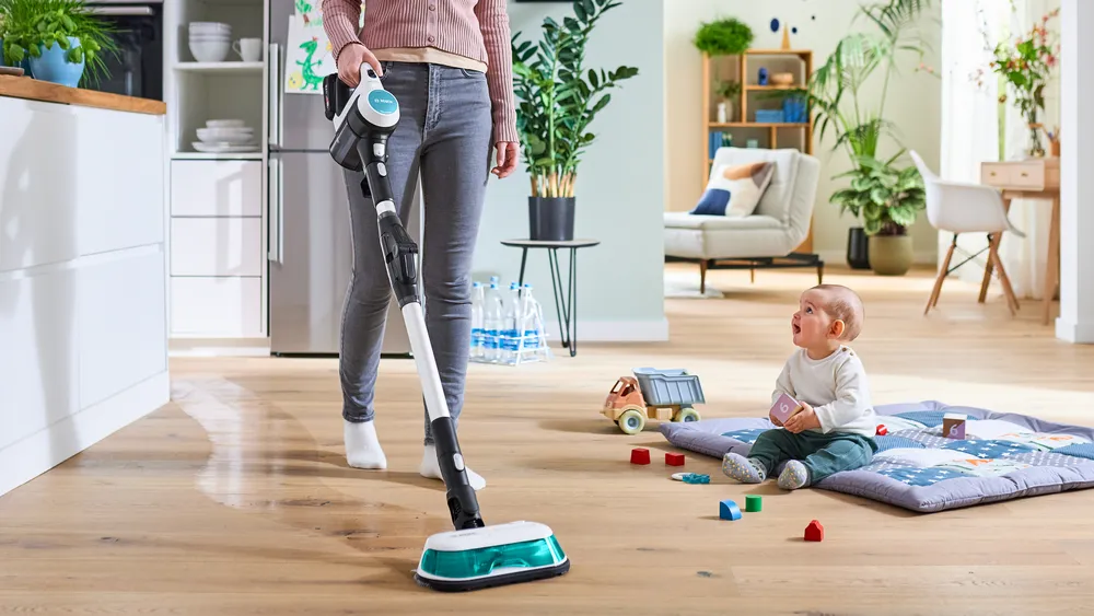 Thiết kế nhẹ nhàng 2.9kg của Bosch BCS71HYG3