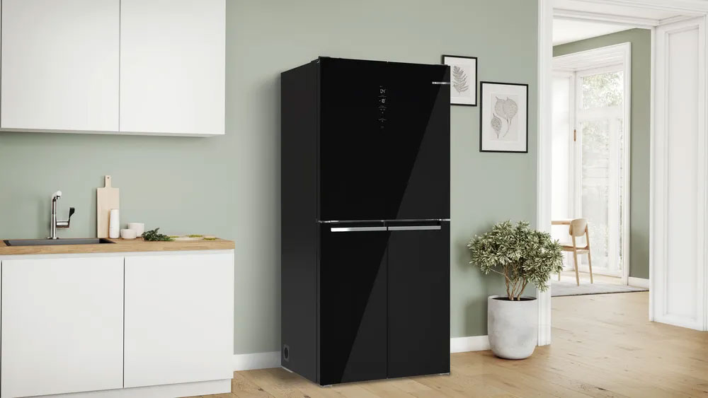 Thiết kế Multi door màu đen sang trọng của tủ lạnh Bosch 547L KMC85LBEA Thiết kế Multi door màu đen sang trọng của tủ lạnh Bosch 547L KMC85LBEA