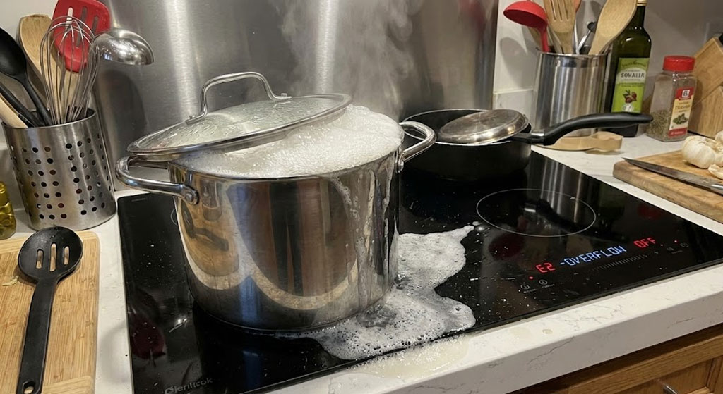 Chuc nang chong tran va nhan dang noi tren bep tu Chuc nang chong tran va nhan dang noi tren bep tu