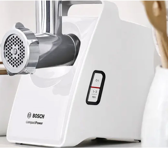 Nút nhấn đơn giản và chế độ tự ngắt an toàn của máy xay thịt Bosch MFW3520W