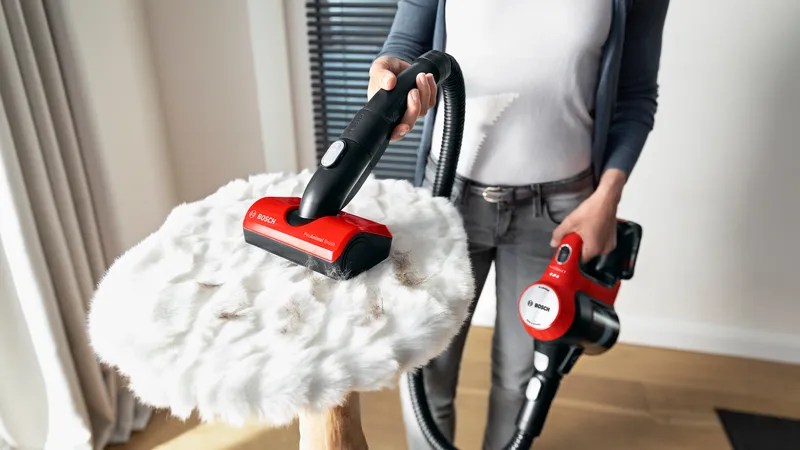 giao diện điều khiển với 3 chế độ làm sạch trên máy hút bụi Bosch BCS711PET