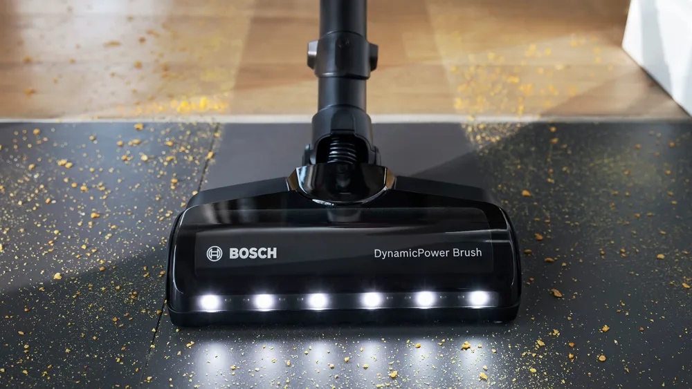 Đèn LED đầu hút Bosch giúp làm sạch trong bóng tối