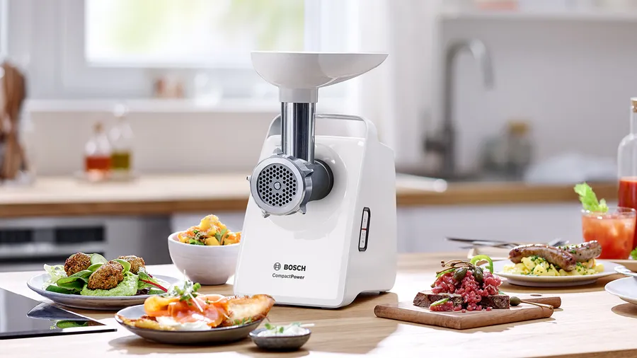 Máy xay thịt Bosch MFW3520W chất liệu thép không gỉ, bền bỉ và an toàn